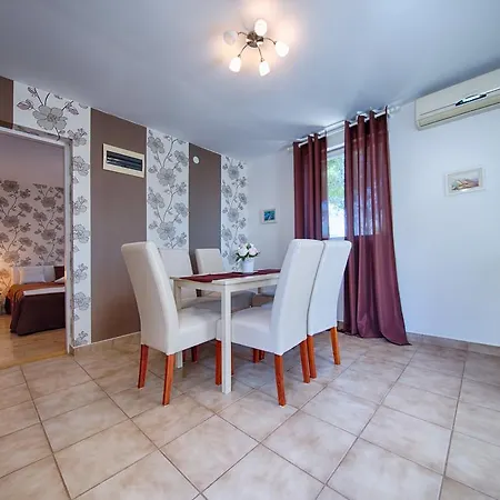 Apartament Perla *